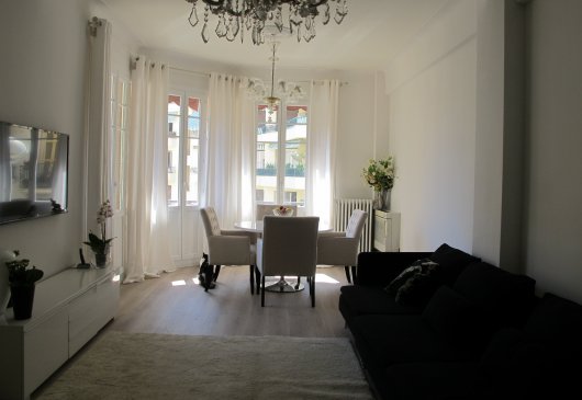 Standing apartment in Nice