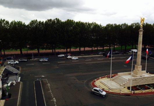 Apartment face Caen Racecourse