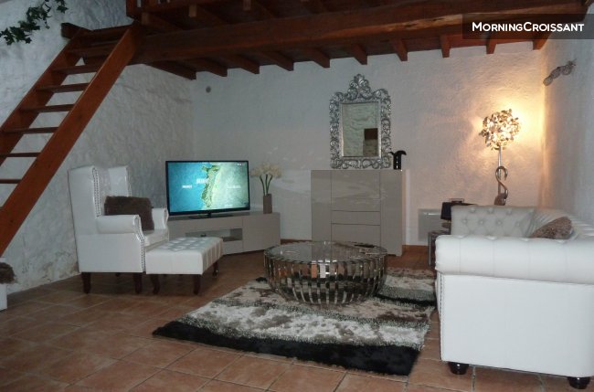 aprt 20 minutes from Carcassonne