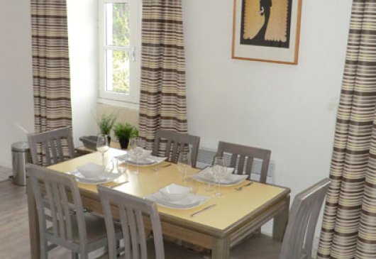 F2 with swimming pool and sauna