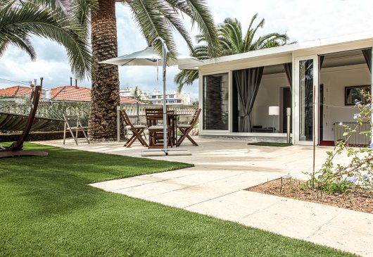 Les Palmiers, garden, solarium ...