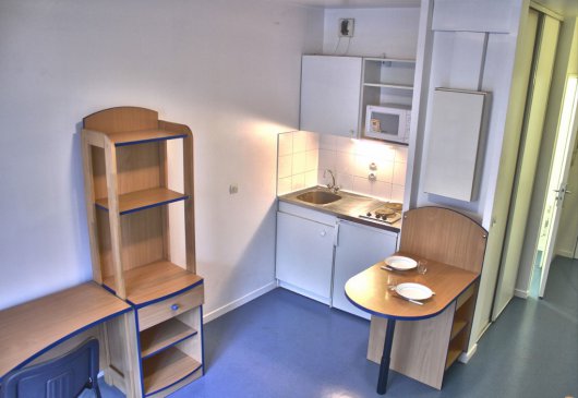 Entirely equipped studio - Issy