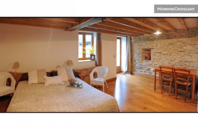 C. host Lyon/St Etienne 2 km A47-1