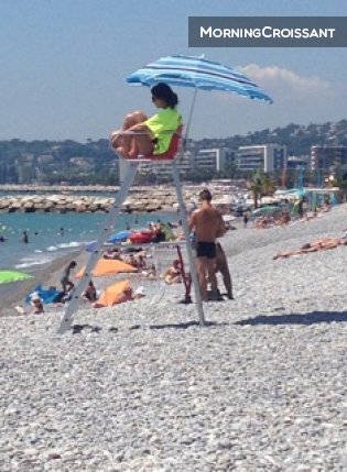 F2 very close to beaches, calm