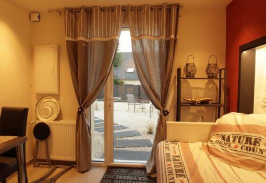 Pretty cottage quiet in the city