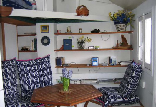 Clear & calm studio in Paris Marais