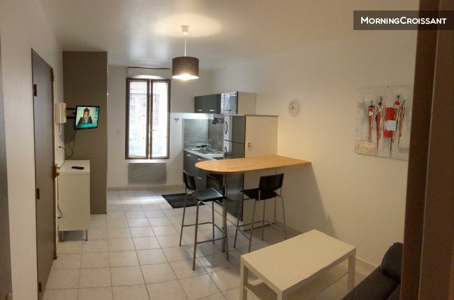 Beautiful apartment in Arceaux