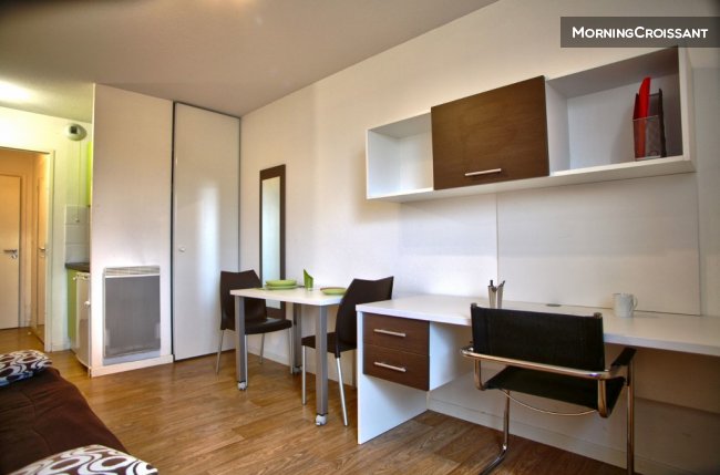 Nice studio, Ideally located 