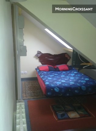 Room with kitchenette in the centre