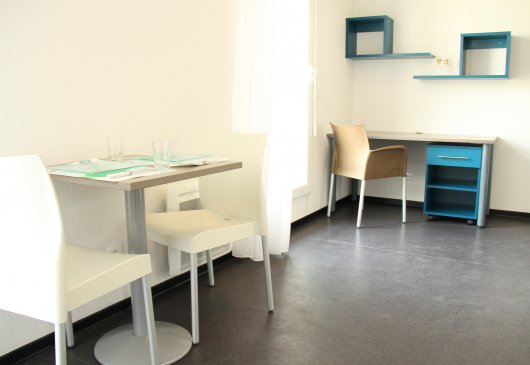 Studio near station St. Charles