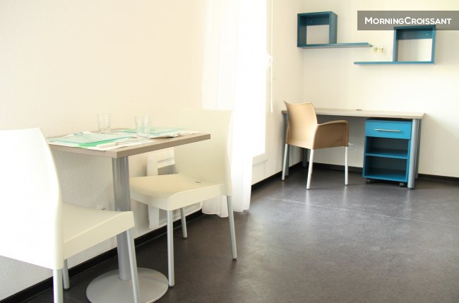 Studio near station St. Charles