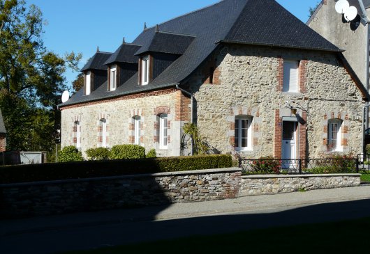 House near hiking - campaign