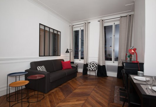 Chic apartment near Montmartre