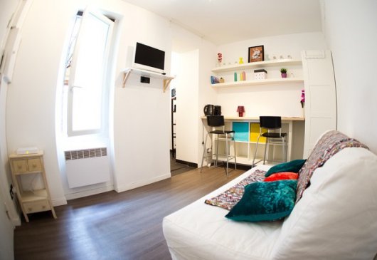 Charming equiped studio centre Tise