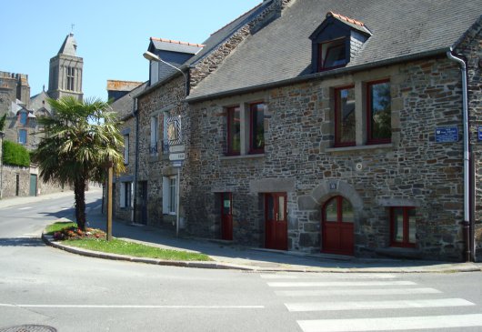 Studio in a stage-village