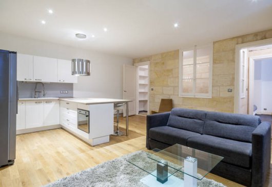 Splendid 2BR Hyper Centre Bordeaux