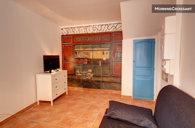 Superb studio Marseille ref 2000