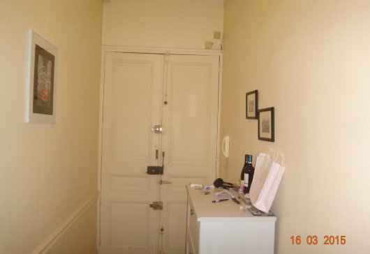 Warm apartment in Paris