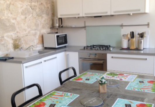 Large 4 rooms in the heart of Nice 