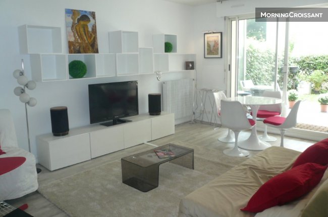 1BR with terrace, Garden, parking