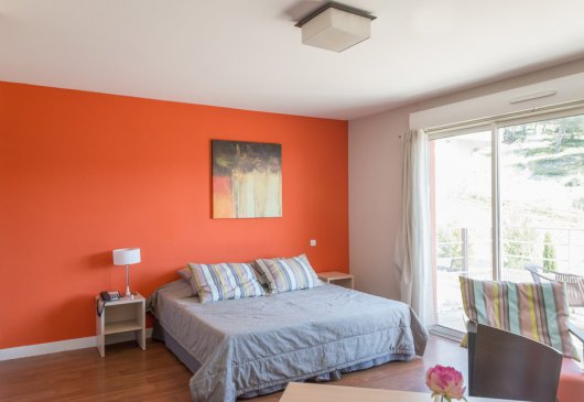 Nice 1BR Apt in recent residence