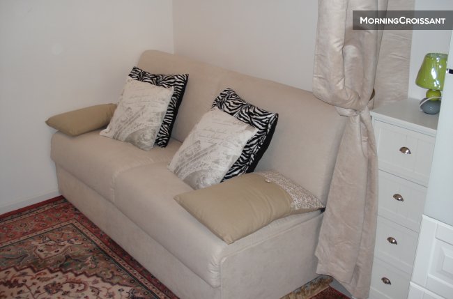 Calm furnished studio Daumesnil