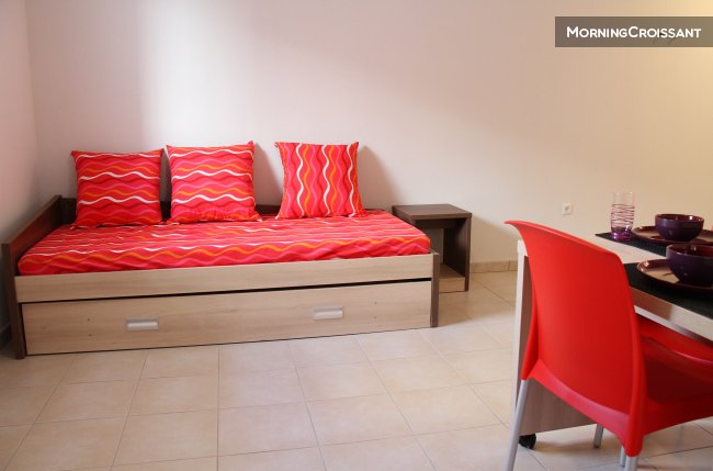 Nice studio for 2, Marseille 5th