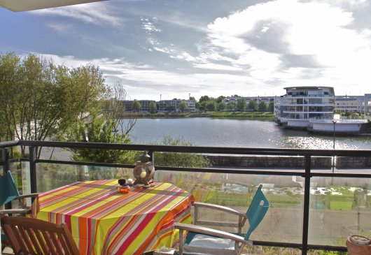 Breakfast overlooking the Lake
