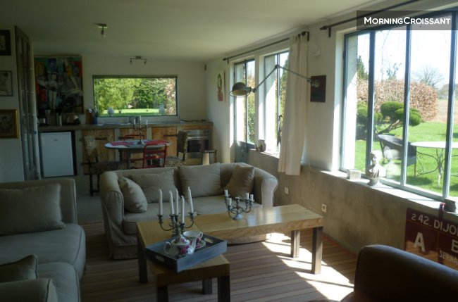 A loft between fields and forest