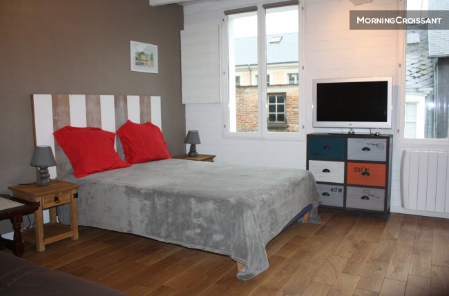 High range Honfleur apartment