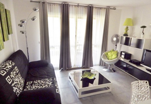 Large studio, internet, parking