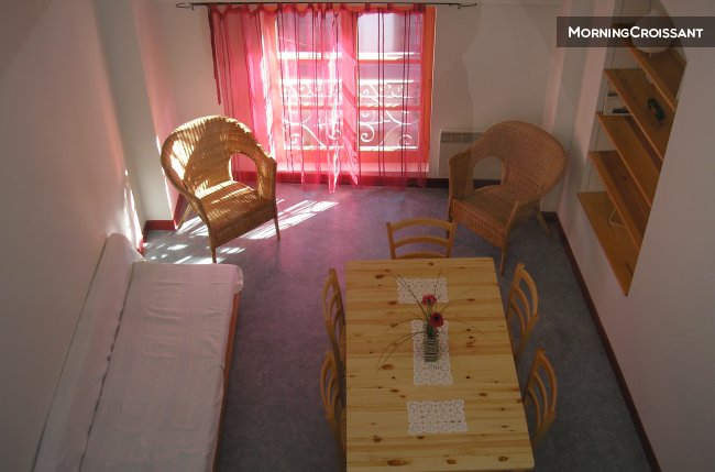 APARTMENT DUPLEX SKYLIGHTS