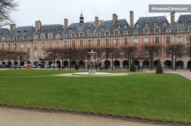 2 parts Place des Vosges