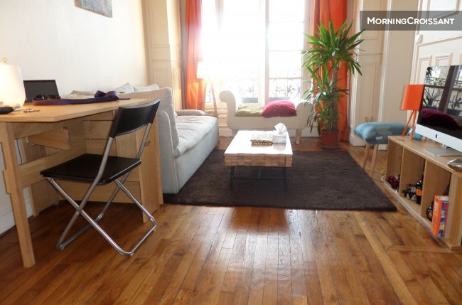 2 parts foot of Montmartre 