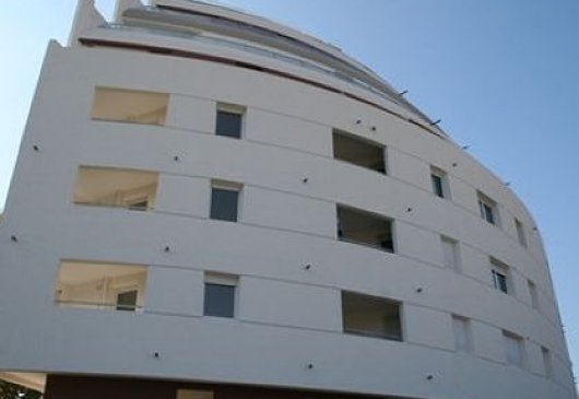 Furnished studio close to the river