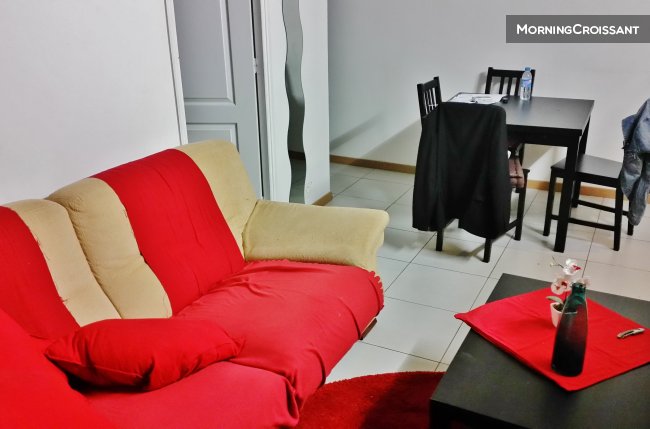 Double room 5 mins from the metro 7