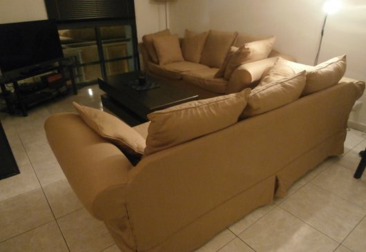 100 M2 A 2min walk to Comedy