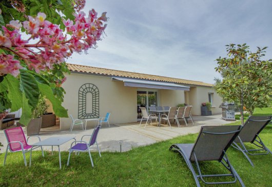 4 stars cottage in Niort