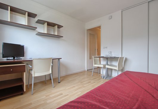 Fully-equipped studio for 2