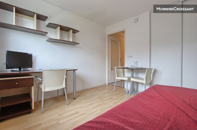 Fully-equipped studio for 2