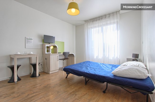 Bright studio at Pré St Gervais