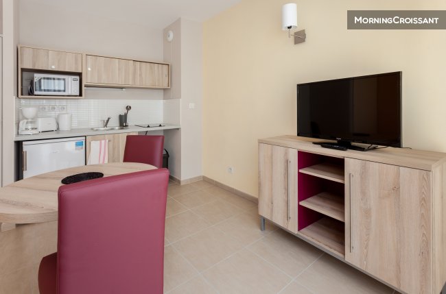 Modern apartment - central location