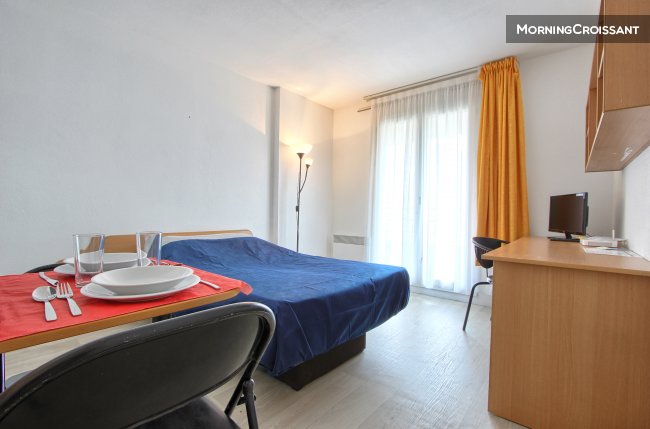 Studio 19 m 2 cheap Paris