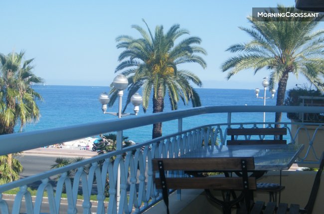 Large apartment Palace Henri IV