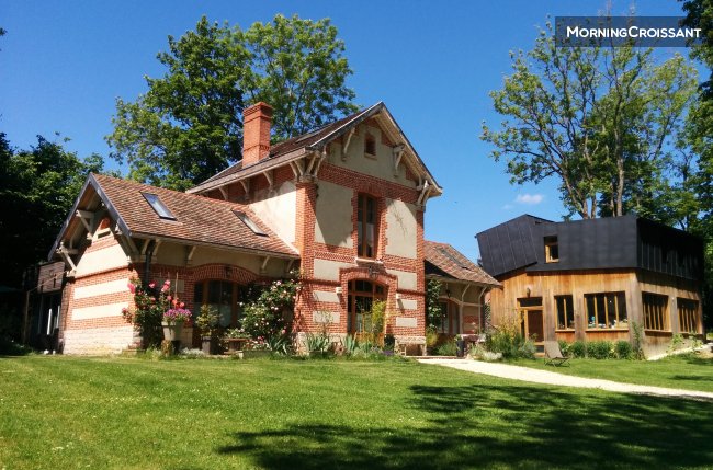 Bed and breakfast in a park