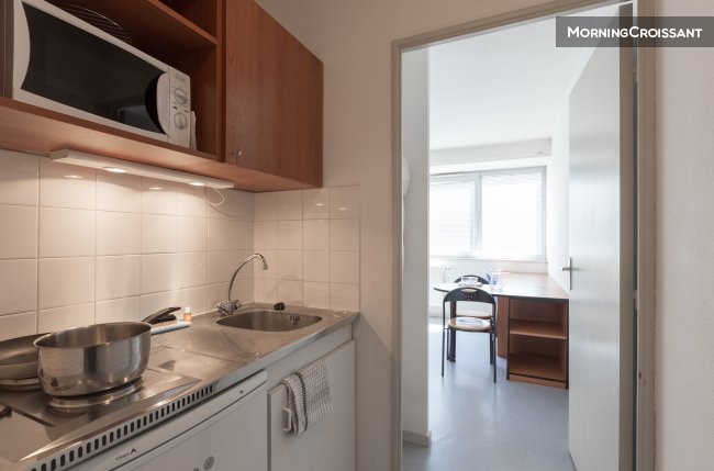 Well located functional studio