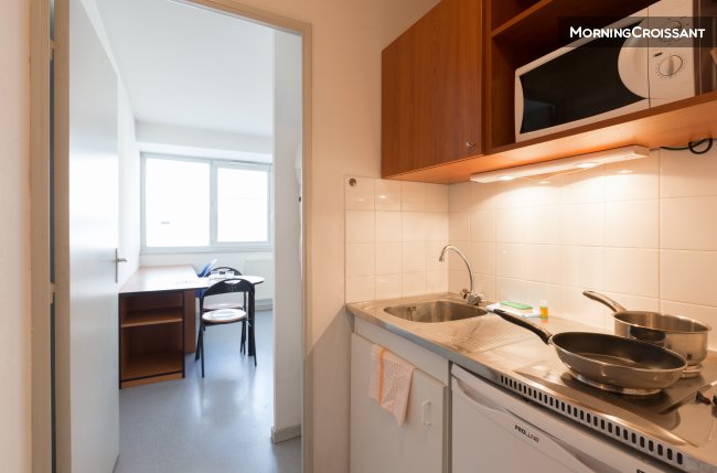 Functional studio for 1