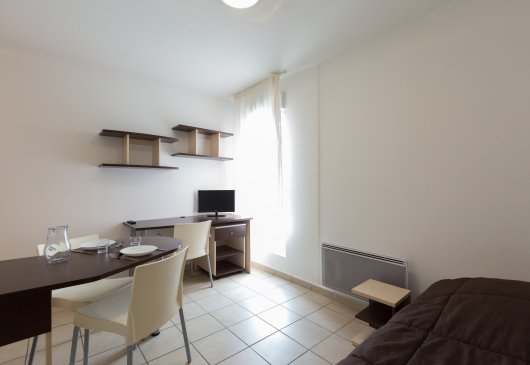 Studio with montain view