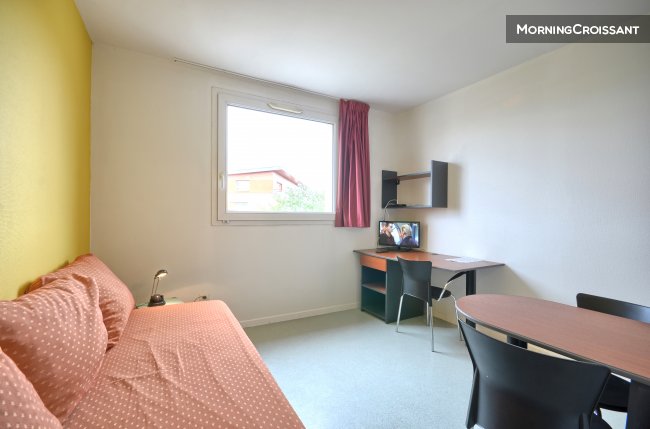 Studio ideal for one person