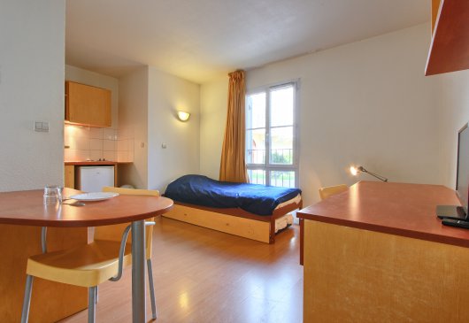 Studio for two close to Disneyland